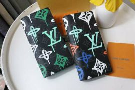 Picture of LV Wallets _SKUfw127171086fw